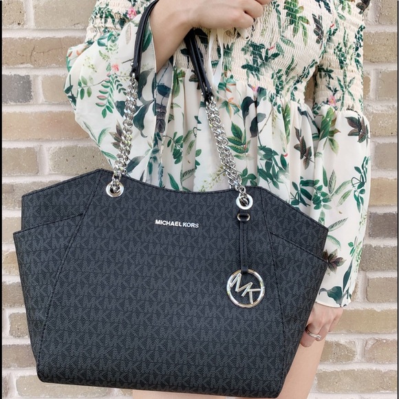 SALE‼️‼️ Michael Kors Large Tote Black MK - Picture 2 of 6